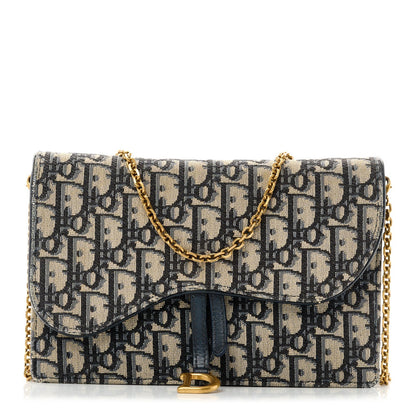 Oblique Saddle Chain Pouch Blue