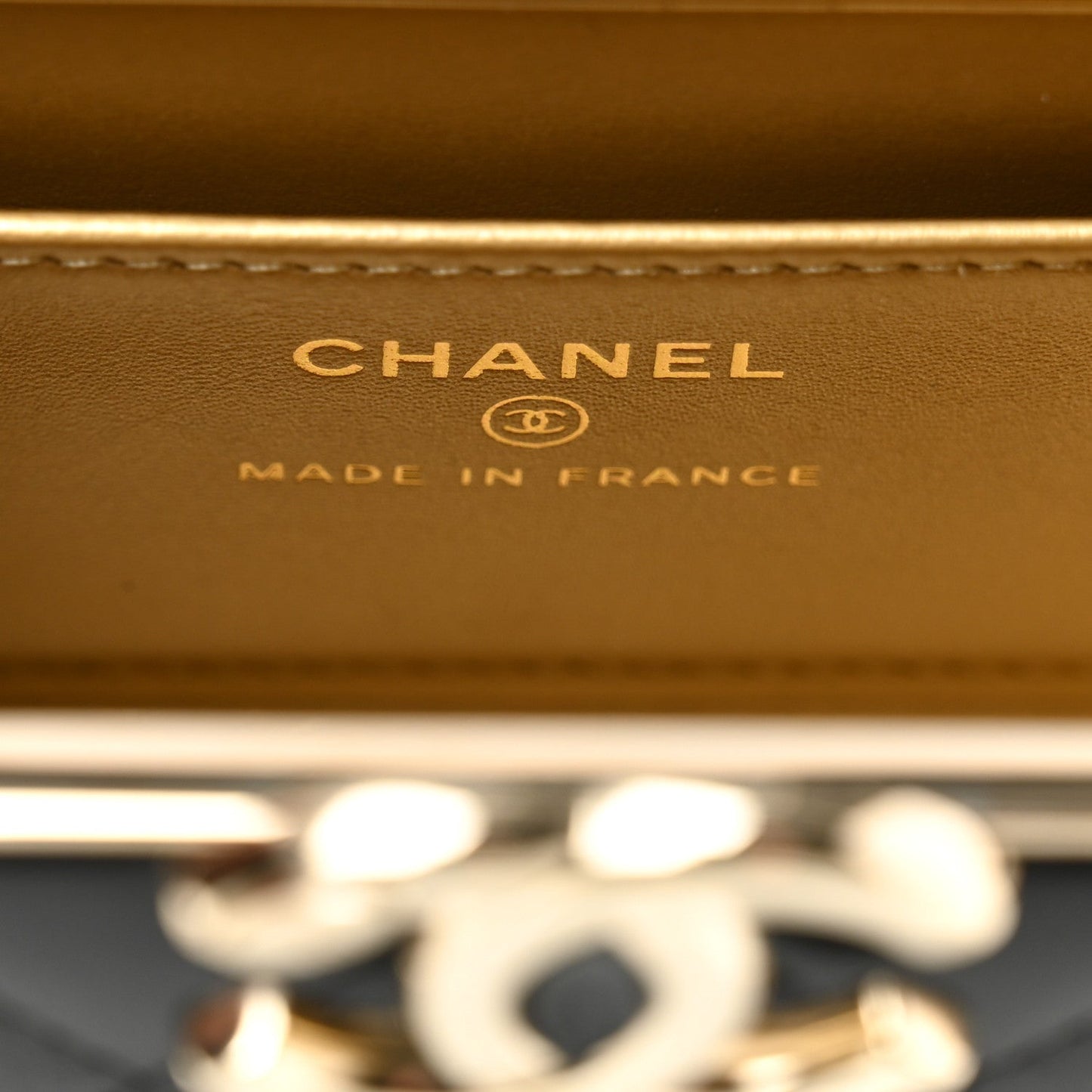 Lambskin Quilted Small Box With Chain Black