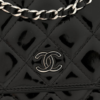 Patent Quilted Wallet On Chain WOC Black
