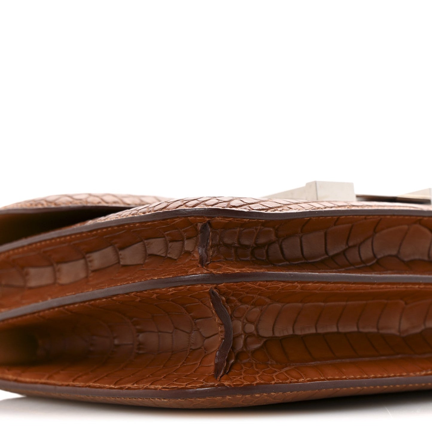 Matte Alligator Constance 18 Gold