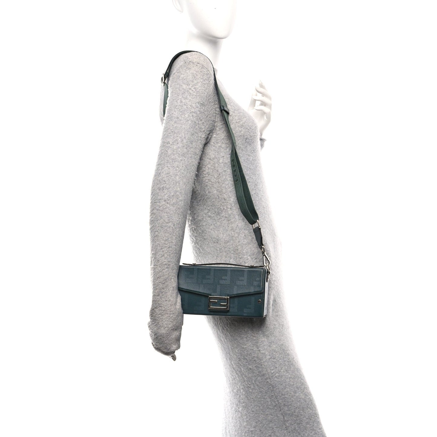 Vitello King FF Lines Embossed Baguette Soft Trunk Verde Inglese
