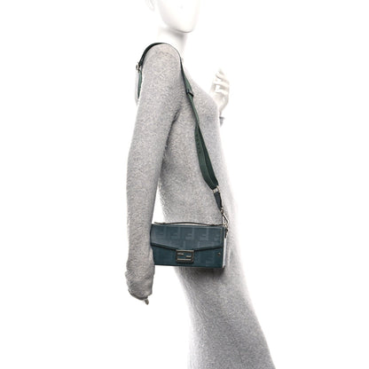 Vitello King FF Lines Embossed Baguette Soft Trunk Verde Inglese