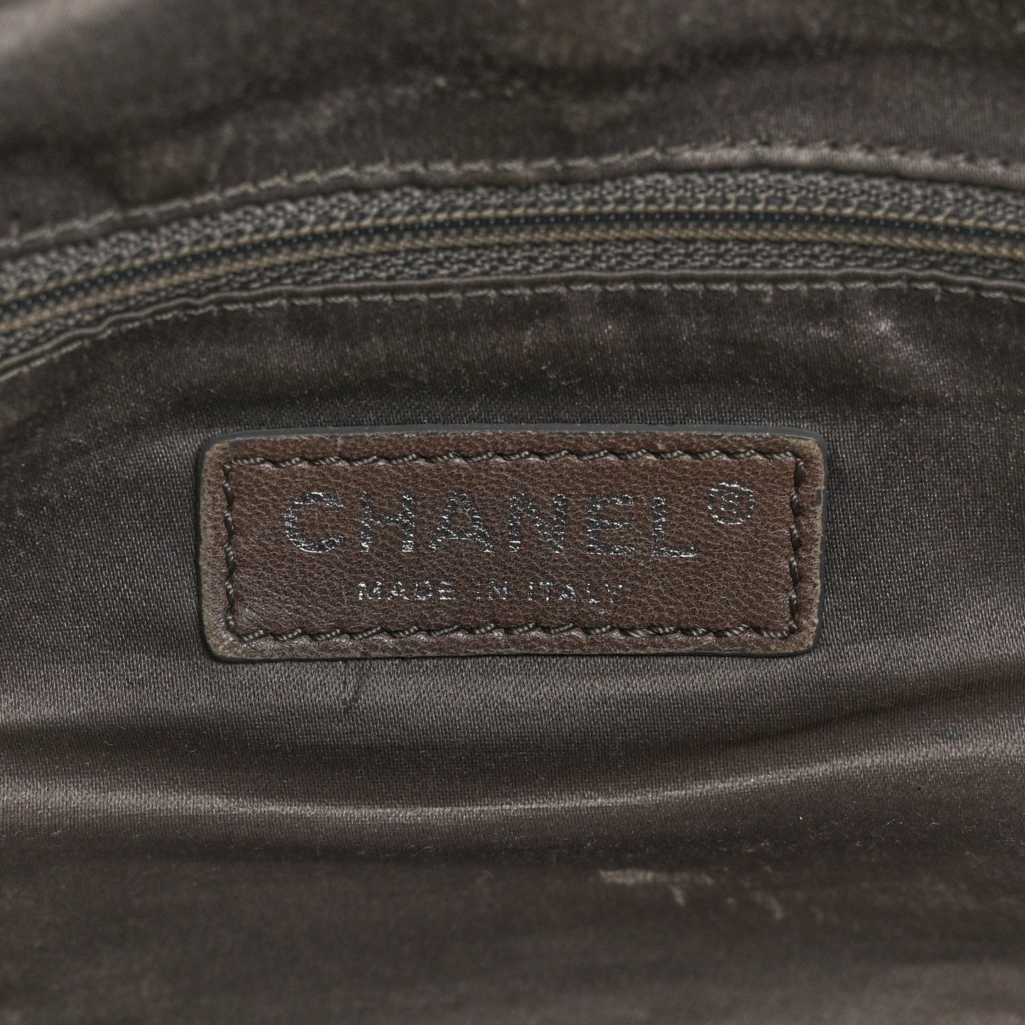 Calfskin Bubble Quilt Bowler Black