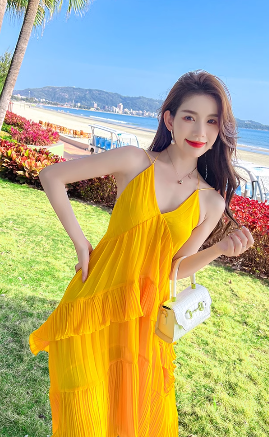 Yellow V-neck design backless dress tutu skirt irregular pleated beach suspender dress R0200