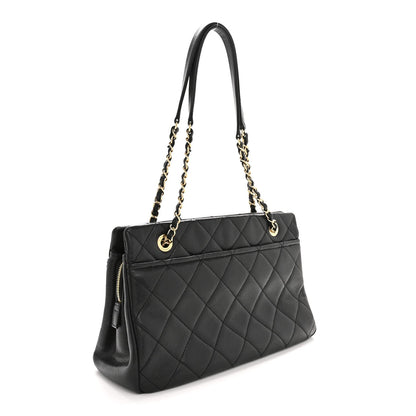 Caviar Quilted CC Timeless Soft Tote Black
