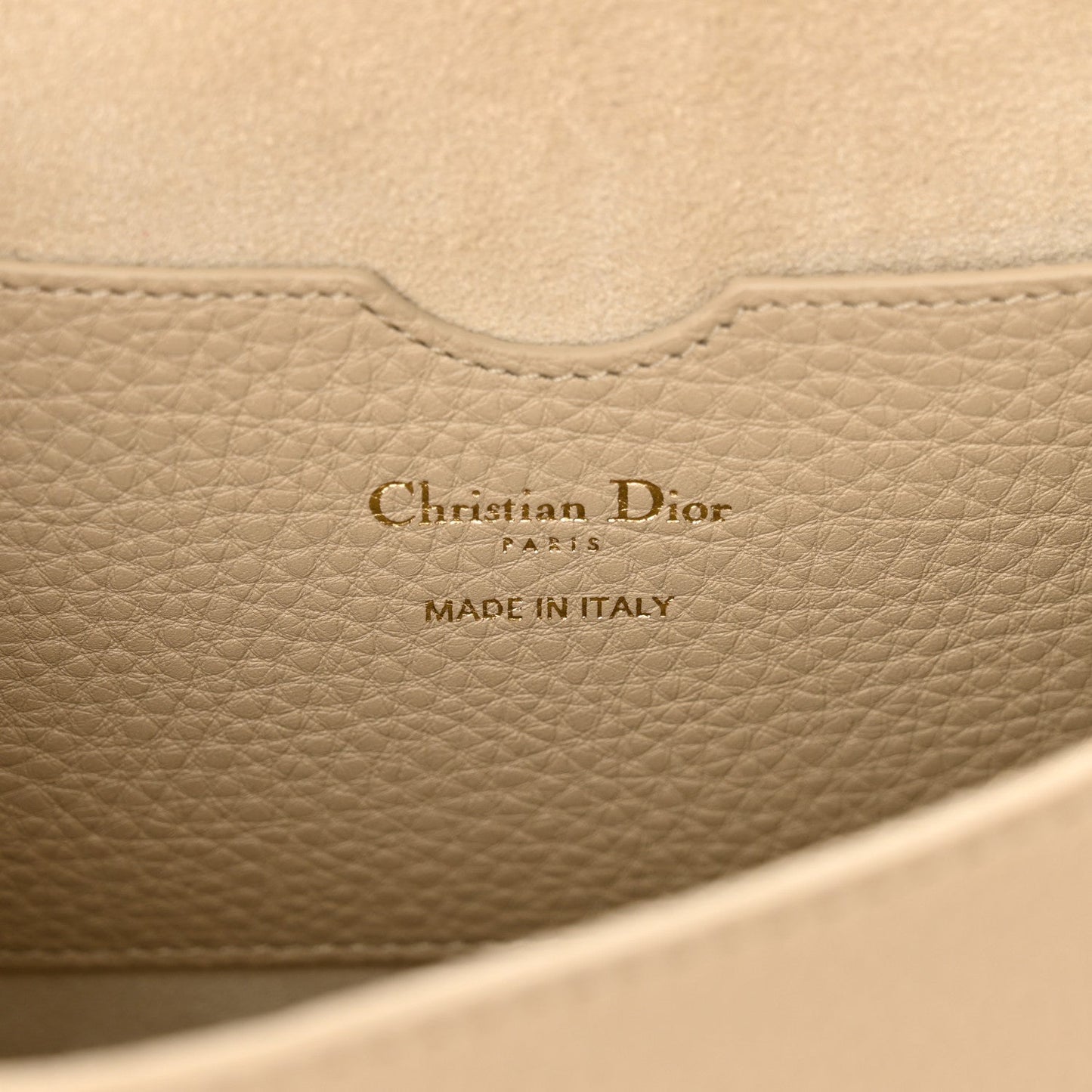 Grained Calfskin Large Bobby Flap Warm Taupe