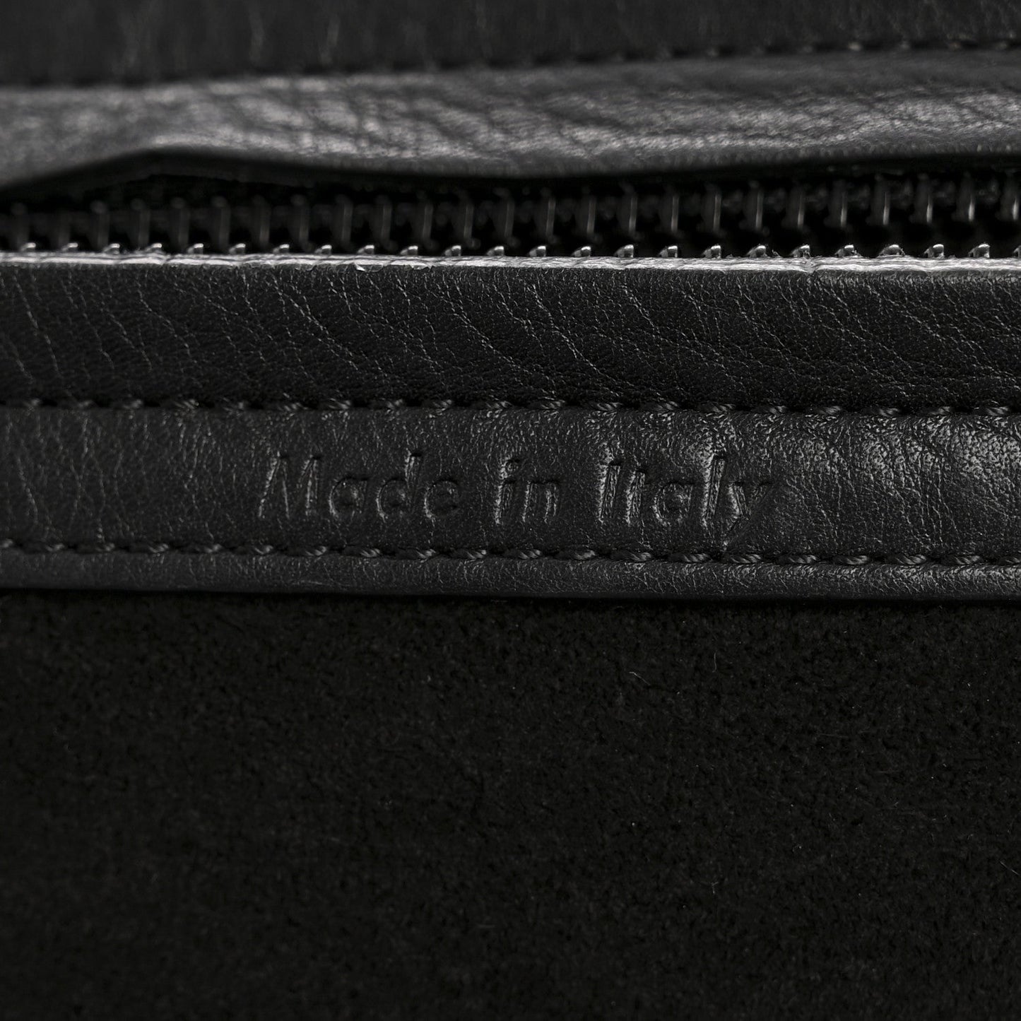 Grained Calfskin Medium Phantom Luggage Black