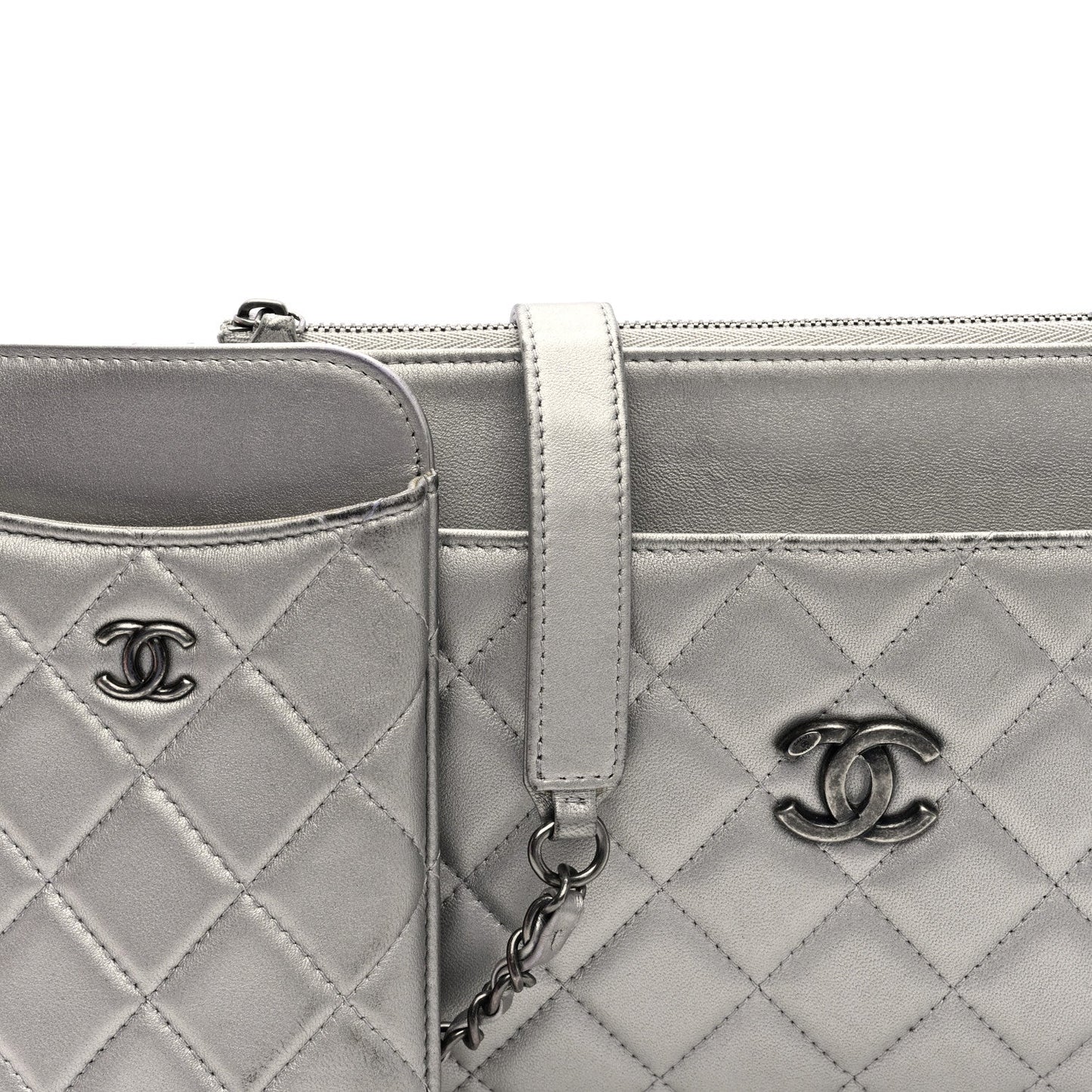 Metallic Lambskin Quilted Clutch With Chain Silver