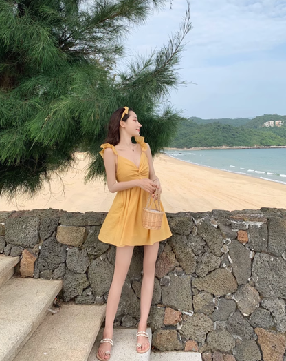 2025 new Sanya holiday beach dress short sling holiday short dress small slim dress R0203