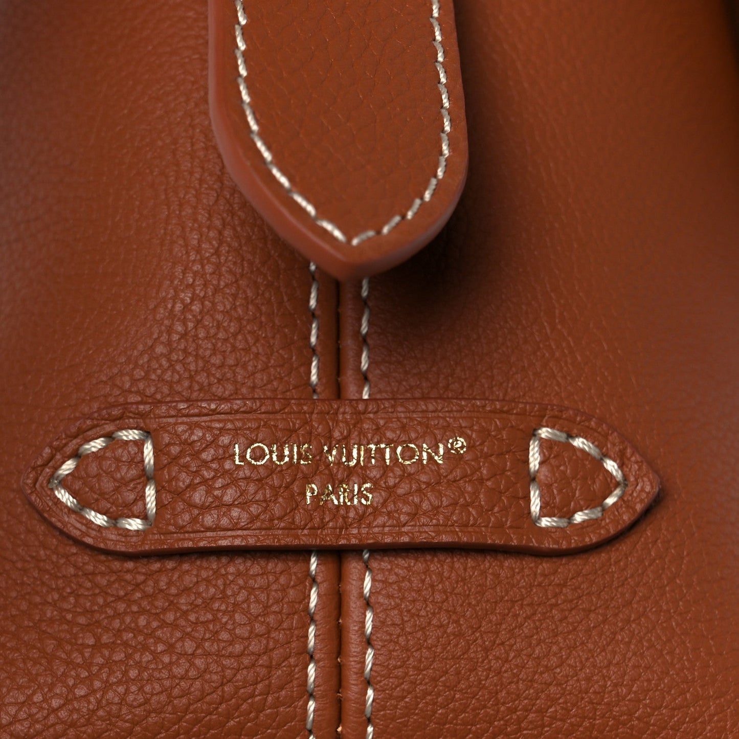 Grained Calfskin Low Key Messenger Cognac