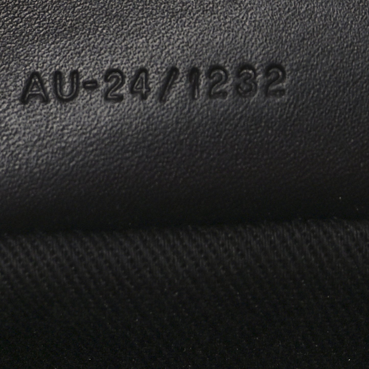 Smooth Airbrushed Calfskin XL Gancini Buckles Tote Bag Flame Red Black