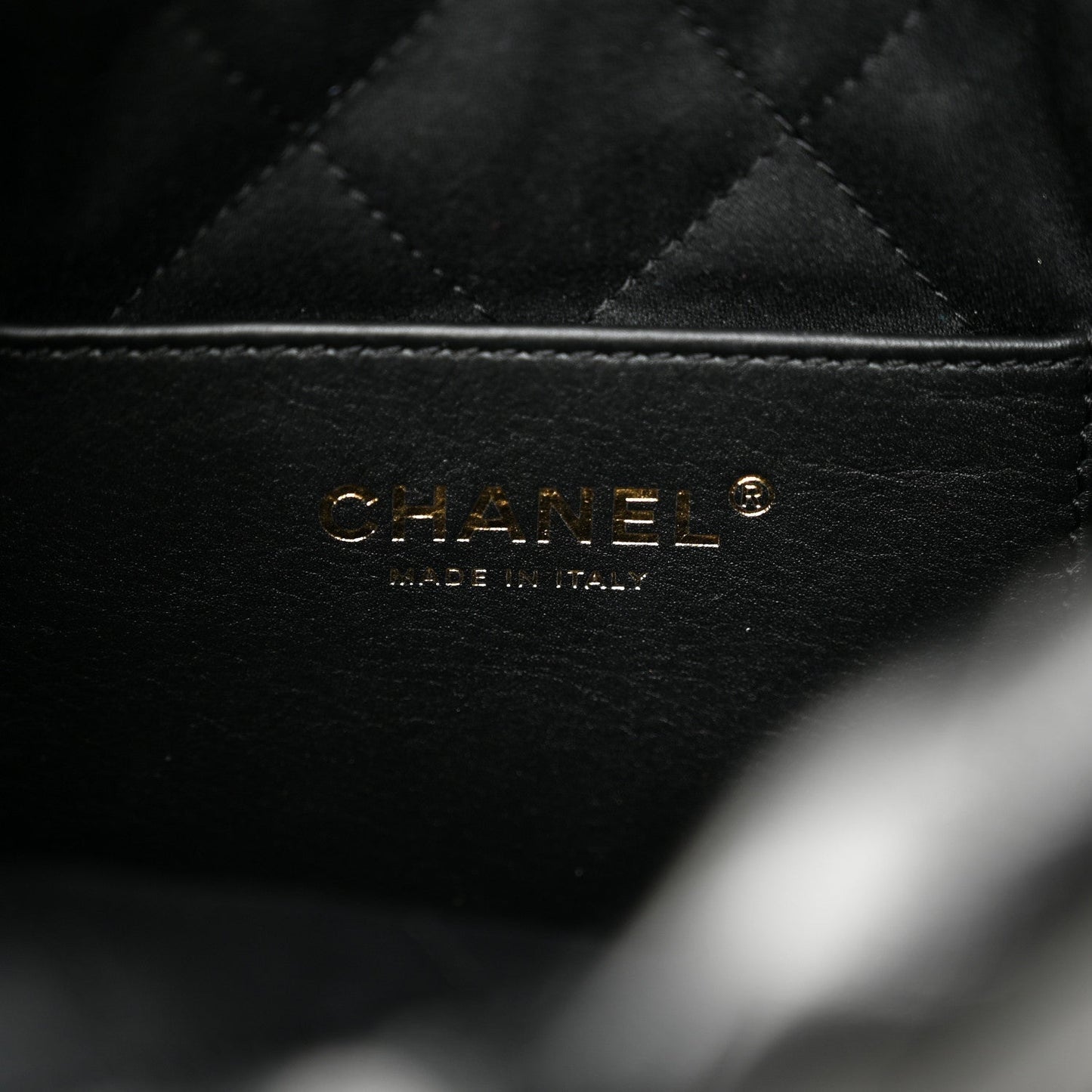 Shiny Calfskin Quilted Mini Chanel 22 Black