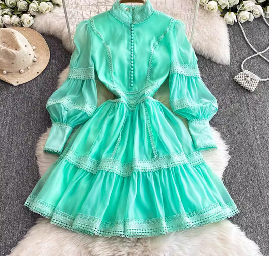 Lace splicing lantern sleeve winter short skirt lady French temperament waist slim ruffled small dress R0317