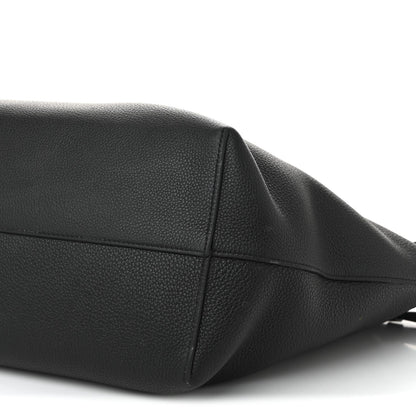 Grained Calfskin Triomphe Medium Cabas Anais Black