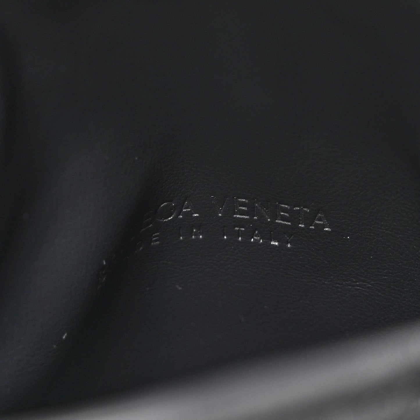 Calfskin Intrecciato Mini Hop Black