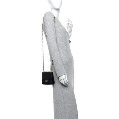 Lambskin Quilted Chic Pearls Flap Black