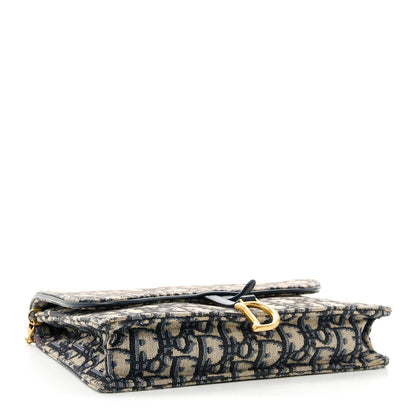 Oblique Saddle Chain Pouch Blue