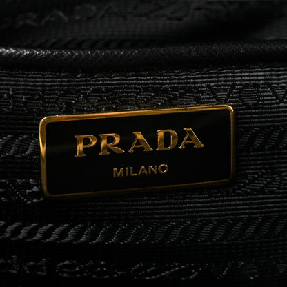 Saffiano Medium Galleria Double Zip Tote Black