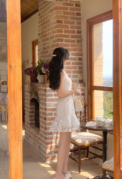 French V-neck Crochet Hollow Dress Women's Slim Sleeveless Temperament Lace Mini Skirt R4337