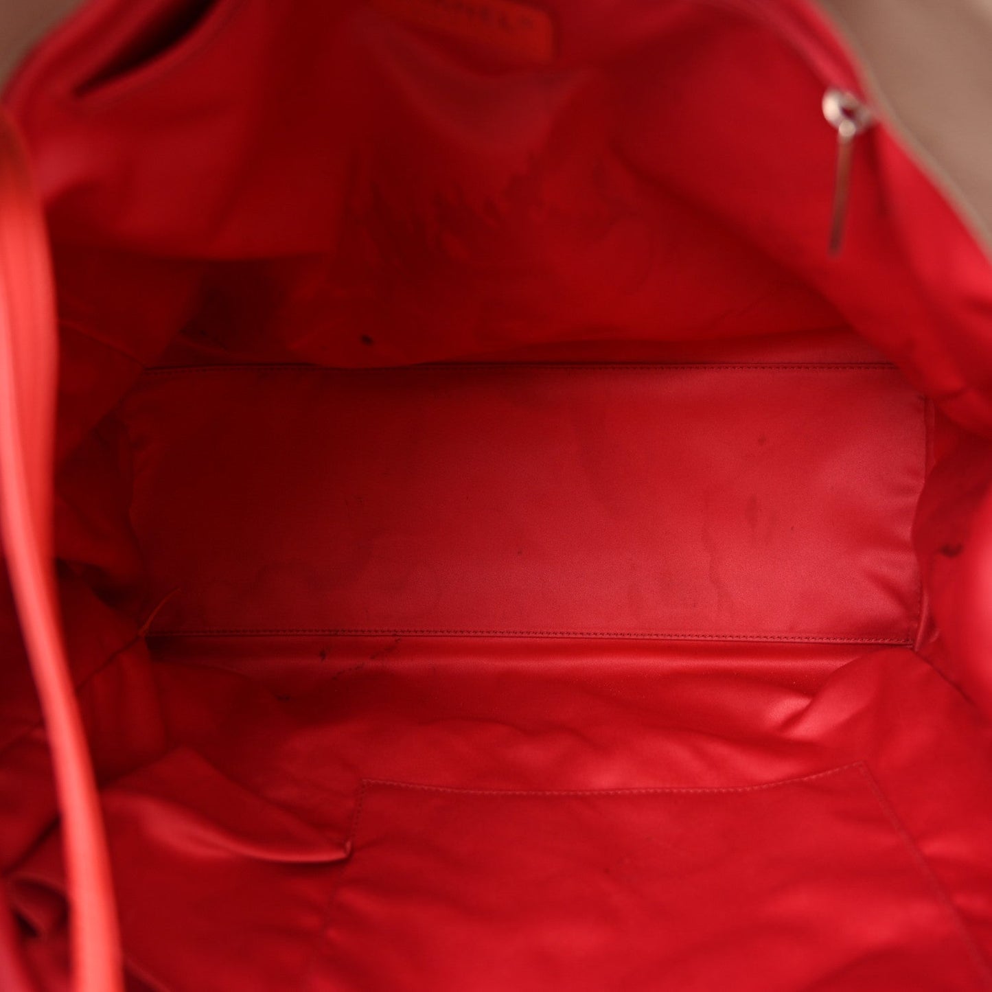 Vinyl Large Lipstick Tote Dark Beige