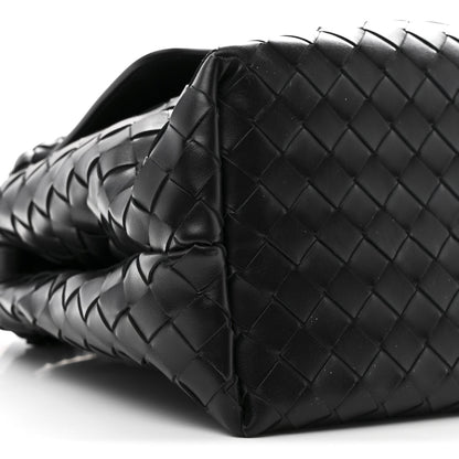 Calfskin Intrecciato Medium Andiamo Messenger Bag Black