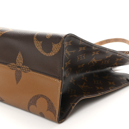 Reverse Monogram Giant Onthego MM