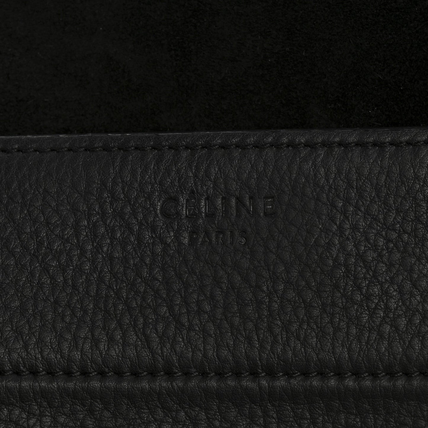 Grained Calfskin Medium Phantom Luggage Black