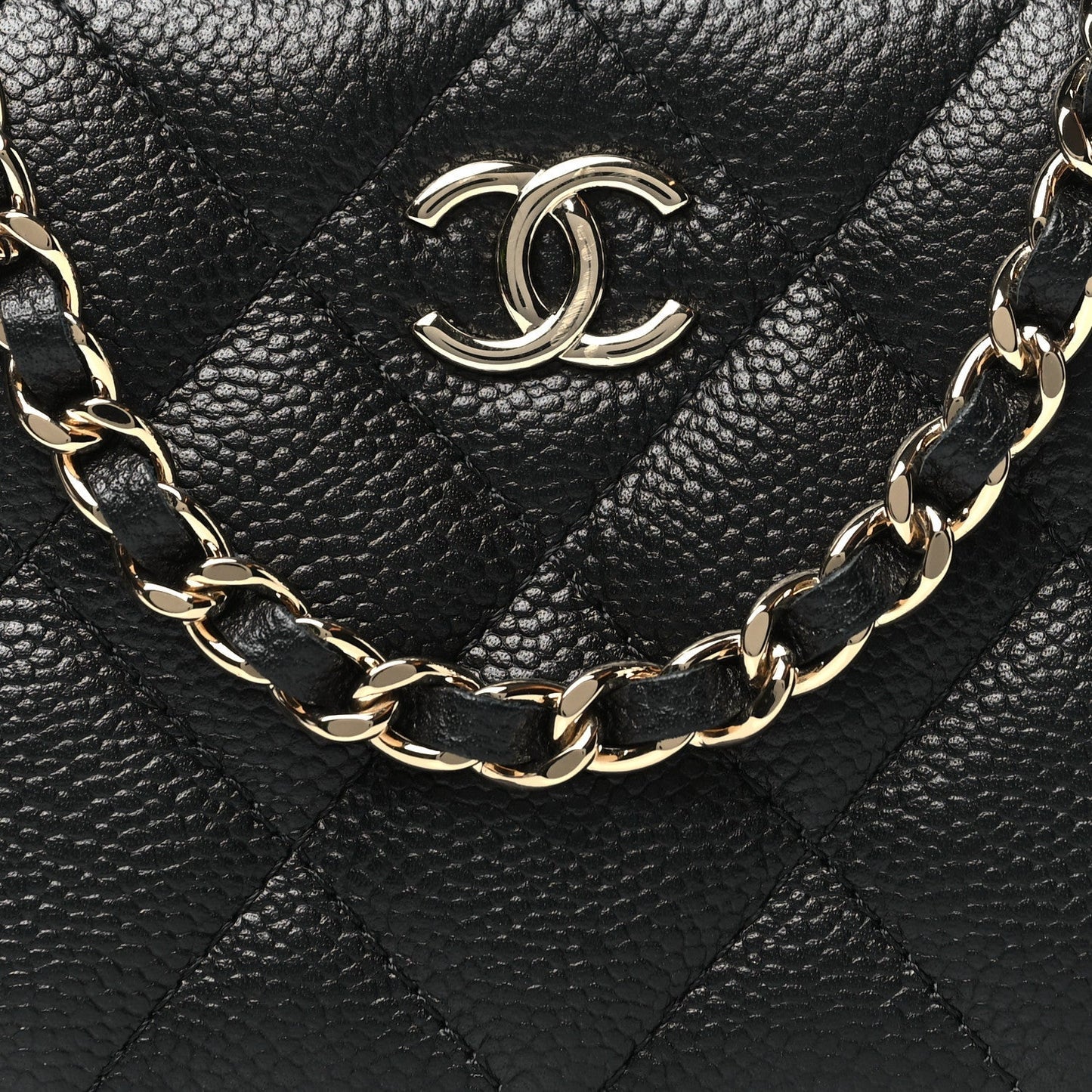 Caviar Quilted Small Top Handle Vanity Case Black