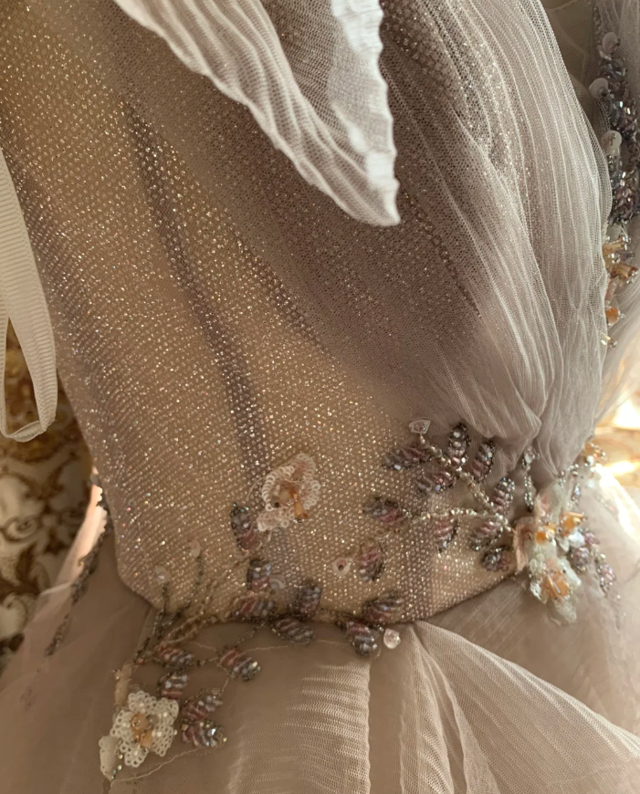 Charming Spaghetti Straps Light Pink V Neck Tulle Beaded Ball Gown Formal Long Birthday Party Dress