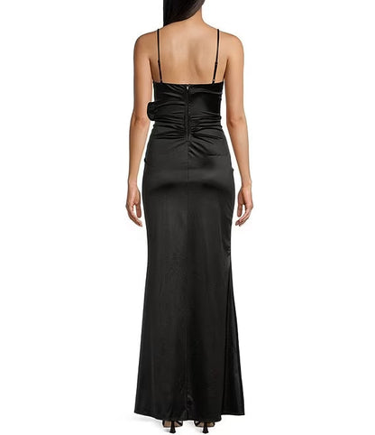 Rose trim V-neck length prom dress