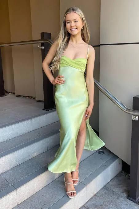 Green Spaghetti Strap Ruched Bust Lace-Up Back Slit Evening Dresses