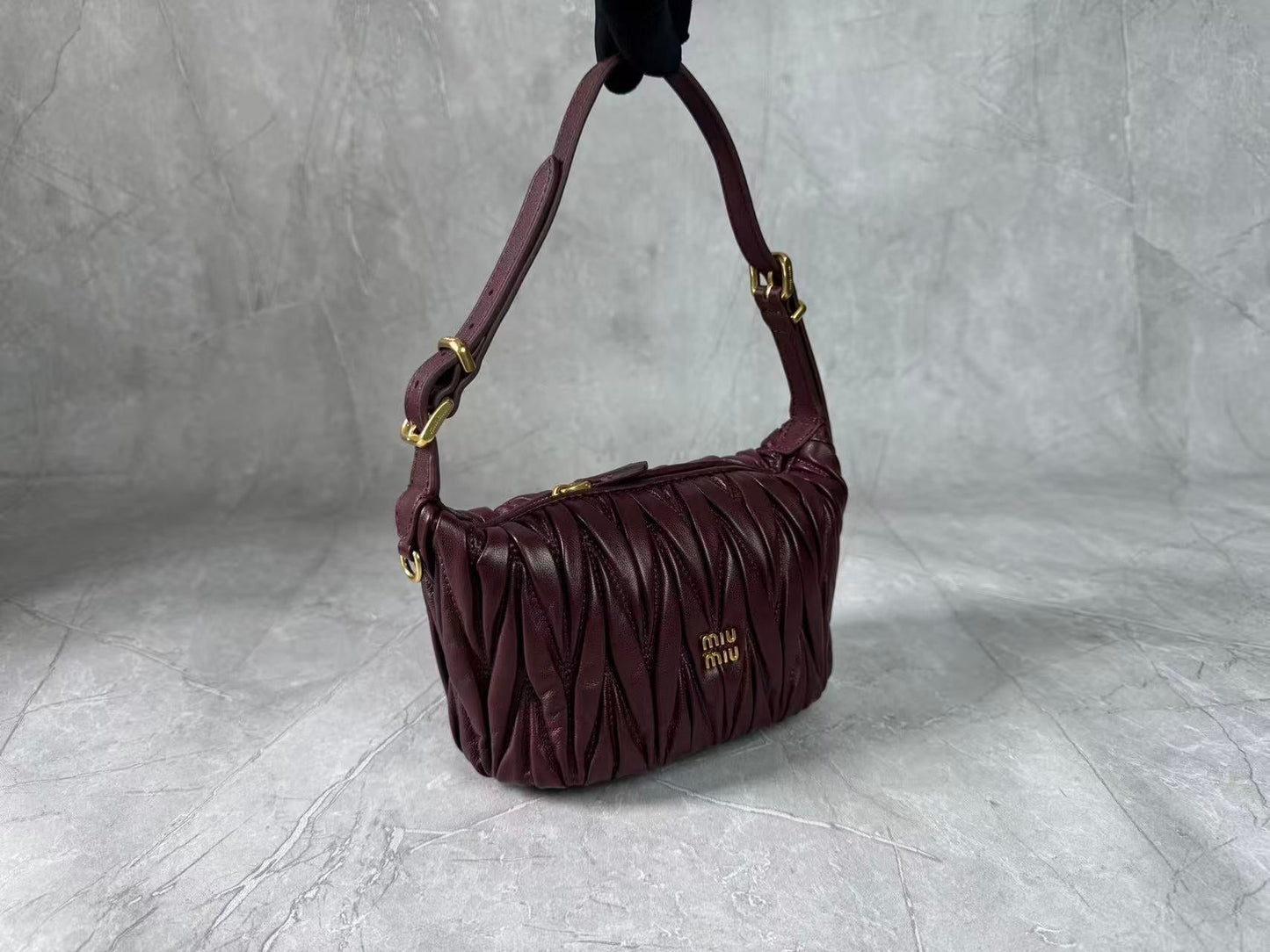 Miu Matelassé Pouch Bag 23cm Burgundy Leather
