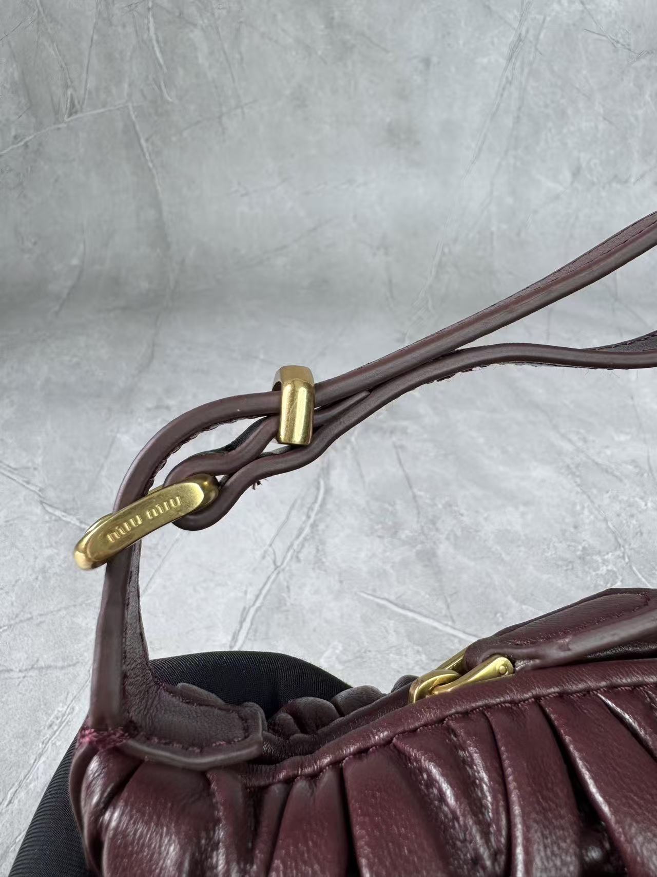 Miu Matelassé Pouch Bag 23cm Burgundy Leather