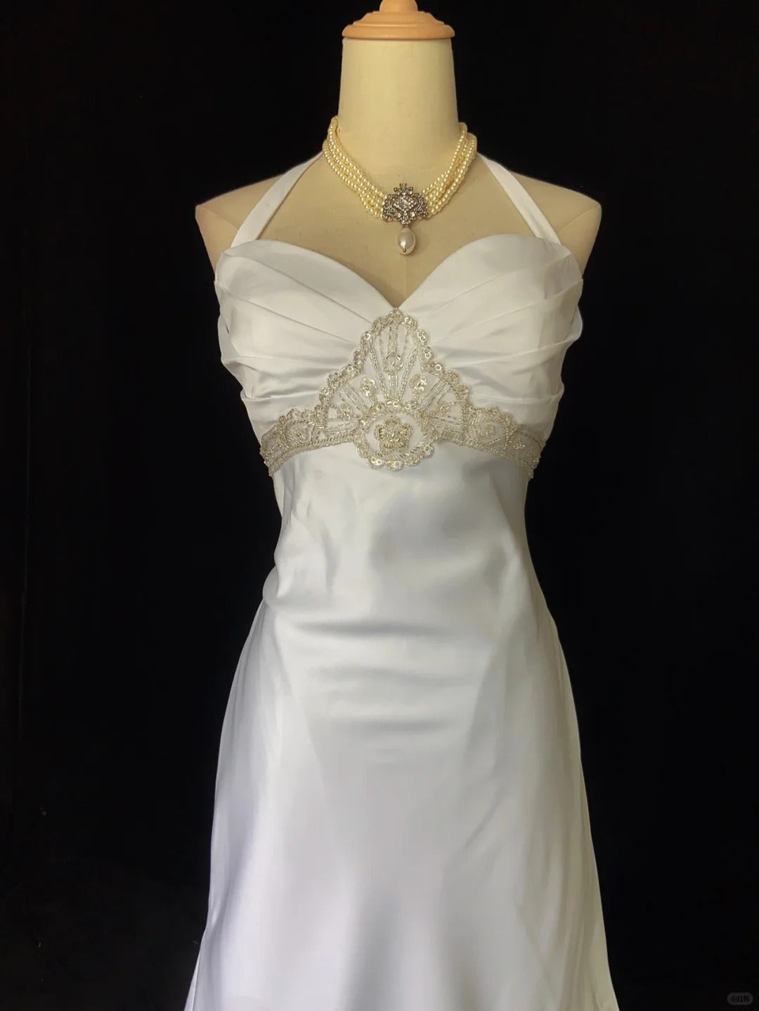 Elegant Prom Dress Halter Pleated Prom Gown Evening Dress Birthday Party Dress Wedding Dress  D2424