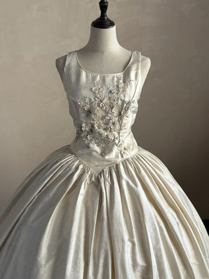 Elegant Wedding Dress Straps Pleated Wedding Dress  D4001
