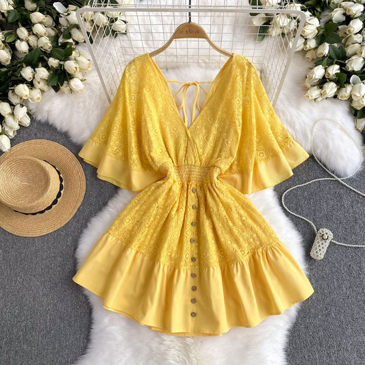 Holiday style 2025 new niche sexy deep V-neck lace patchwork waist flared sleeve dress R2269