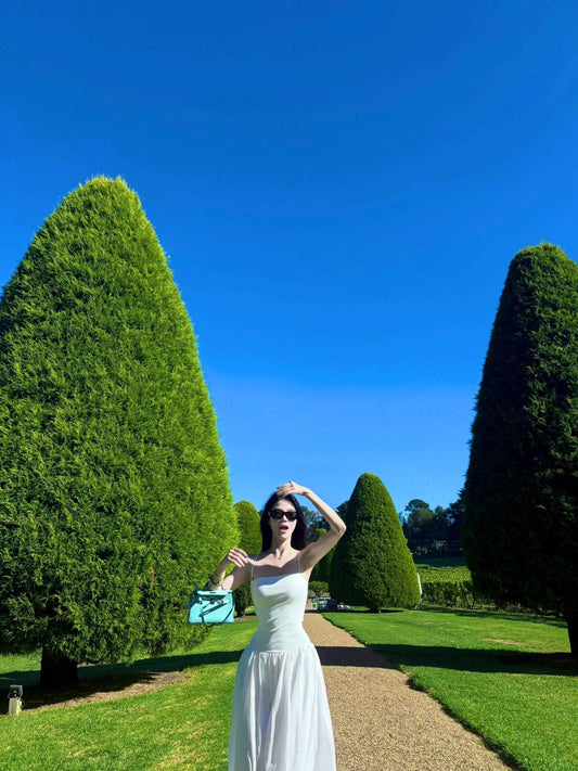 Holiday style white suspender dress gentle temperament waist A-line long skirt R0867