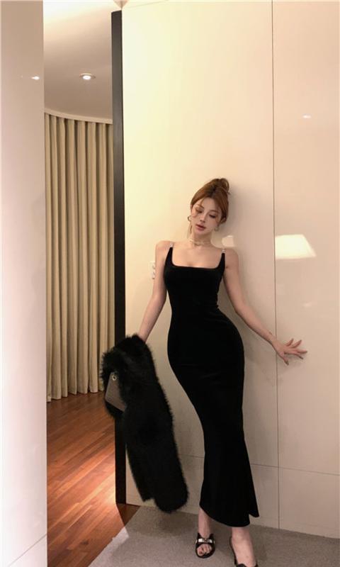 Square collar vest black velvet suspender dress 2025 temperament slim fit inner hip dress R1473