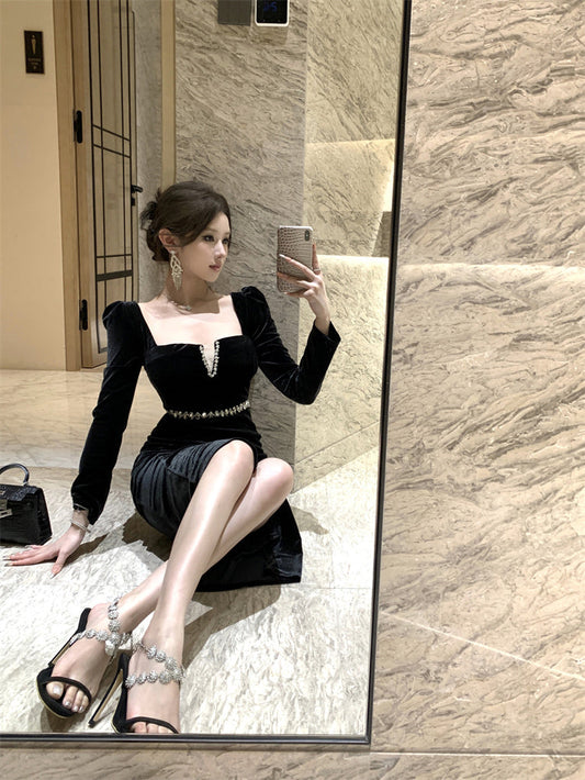 Hepburn style French black dress high-end niche temperament square neck long sleeve dress R1793