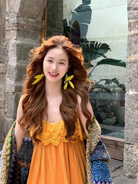 Holiday style warm yellow suspender dress sweet and fresh forest style travel wear long skirt R0225