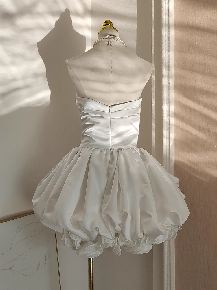 Sexy Ball Gown Sweetheart White Satin Vacation Dresses Short Birthday Outfits