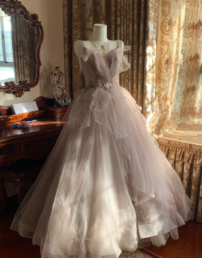 Charming Spaghetti Straps Light Pink V Neck Tulle Beaded Ball Gown Formal Long Birthday Party Dress