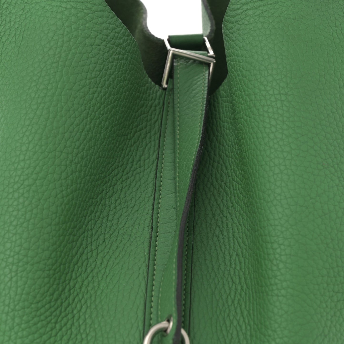 Taurillon Clemence Picotin Lock 26 GM Bamboo