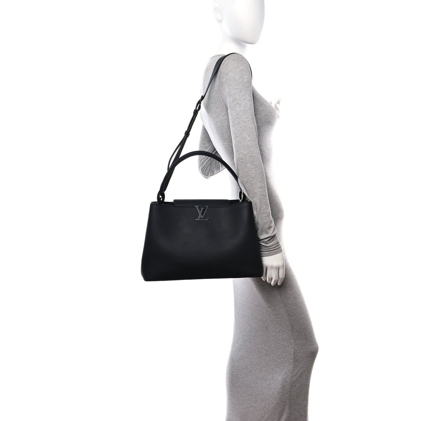 Taurillon Capucines GM Souple Matte Black