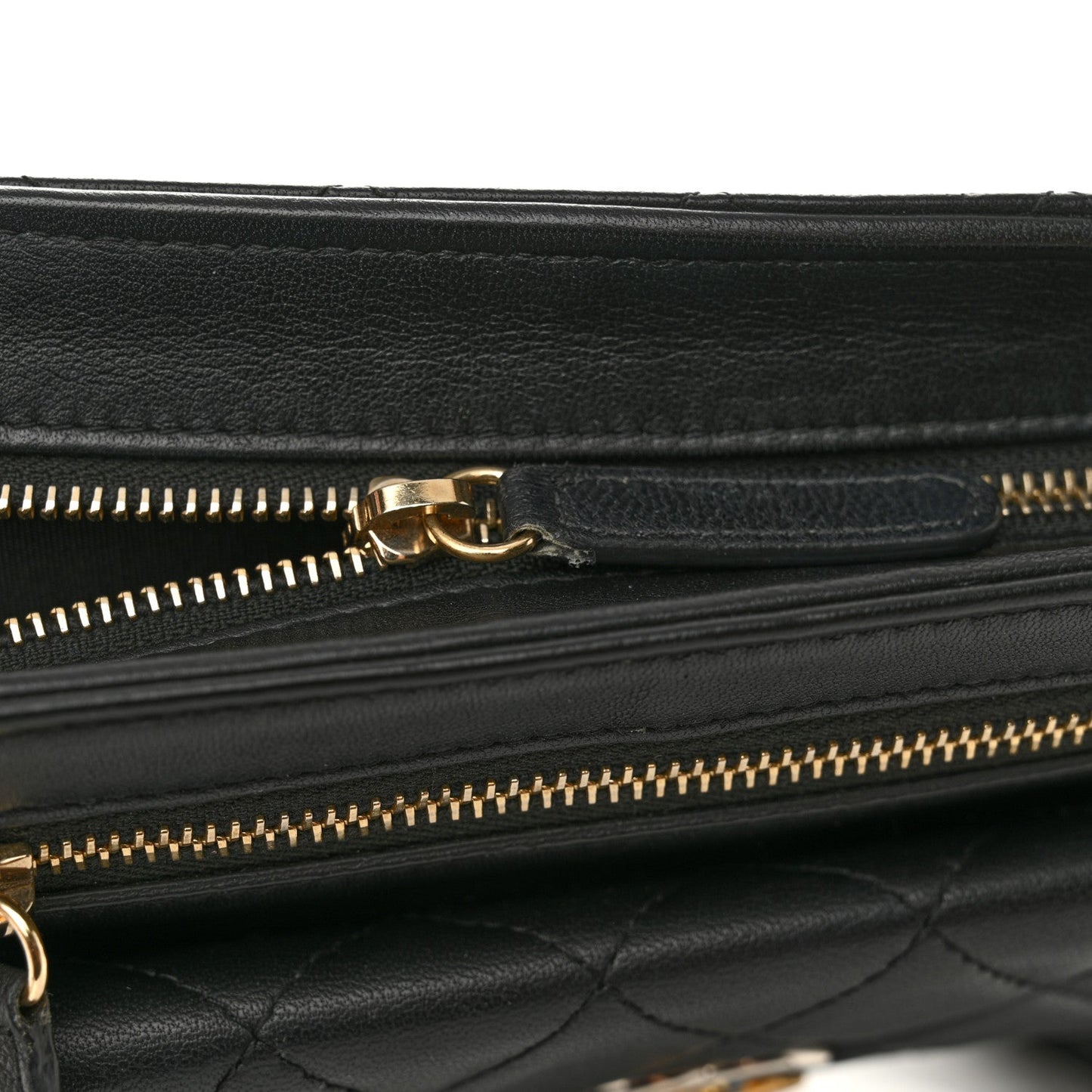 Lambskin Quilted Square Front Pocket Clutch With Chain Black