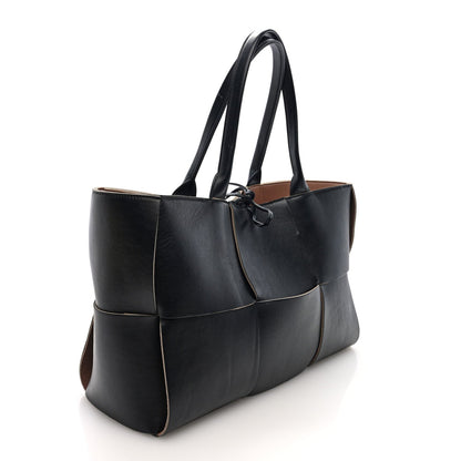Nappa Maxi Intrecciato Medium Arco Tote Black Tan
