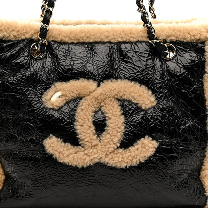 Shiny Crumpled Sheepskin Shearling CC Mania Tote Bag Black Beige