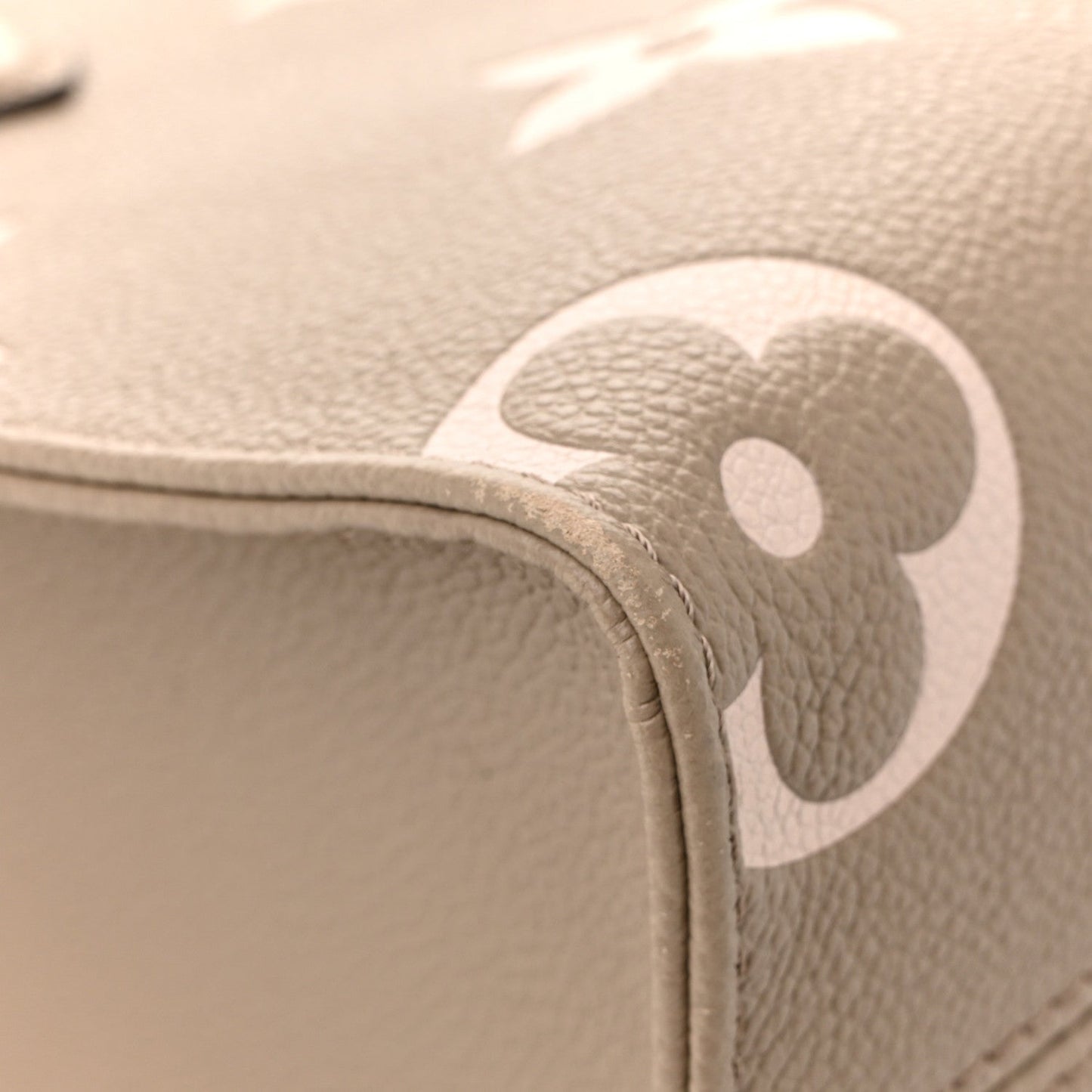 Empreinte Monogram Giant Onthego PM Tourterelle Creme