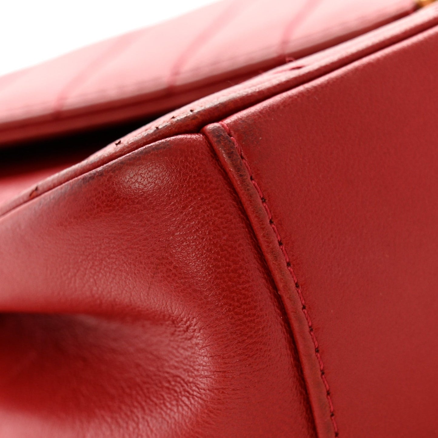 Lambskin Chevron Quilted Small Pyramid CC Flap Red