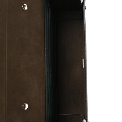 Vitello King FF Lines Embossed Baguette Soft Trunk Verde Inglese